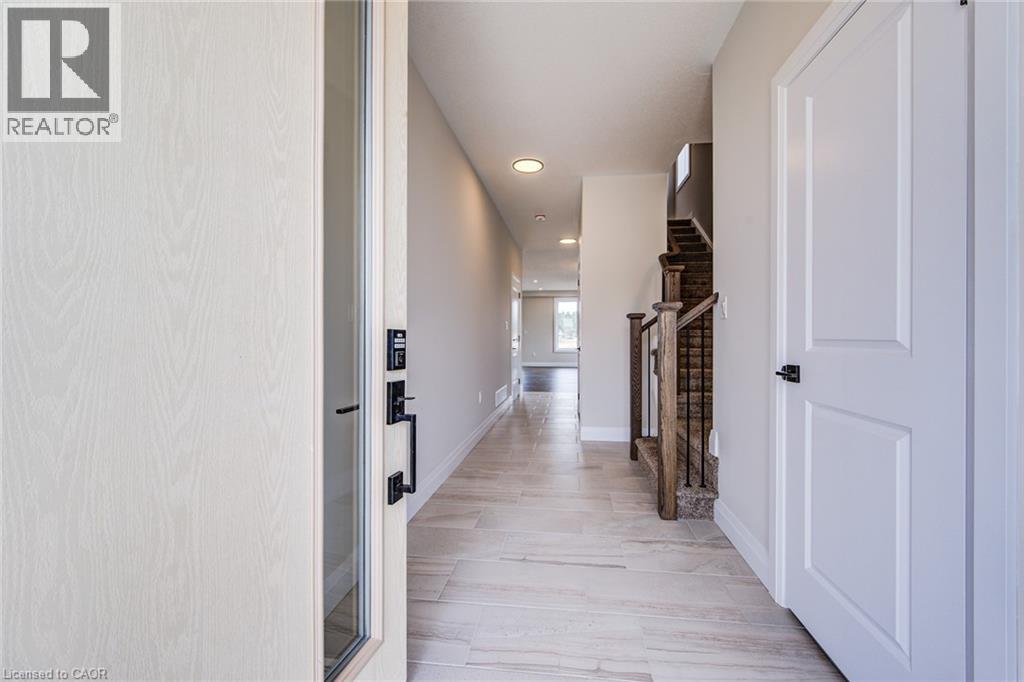 102 Thackeray Way, Harriston, Ontario  N0G 1Z0 - Photo 7 - 40817594