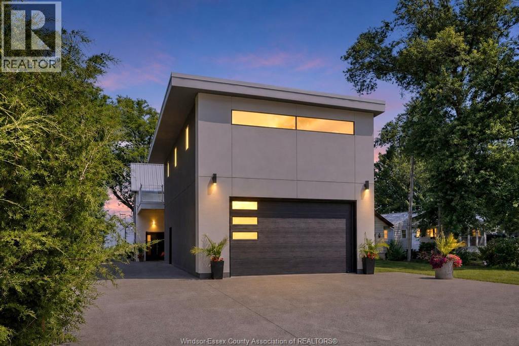 1674 CAILLE AVENUE, Lakeshore, Ontario