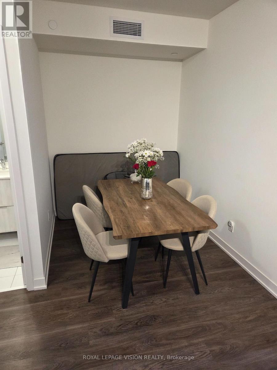 217 - 6 David Eyer Road, Richmond Hill, Ontario L4S 0N5 - Photo 2 - N13606978