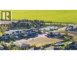 330 Prairie Garden Way S, Lethbridge, Alberta
