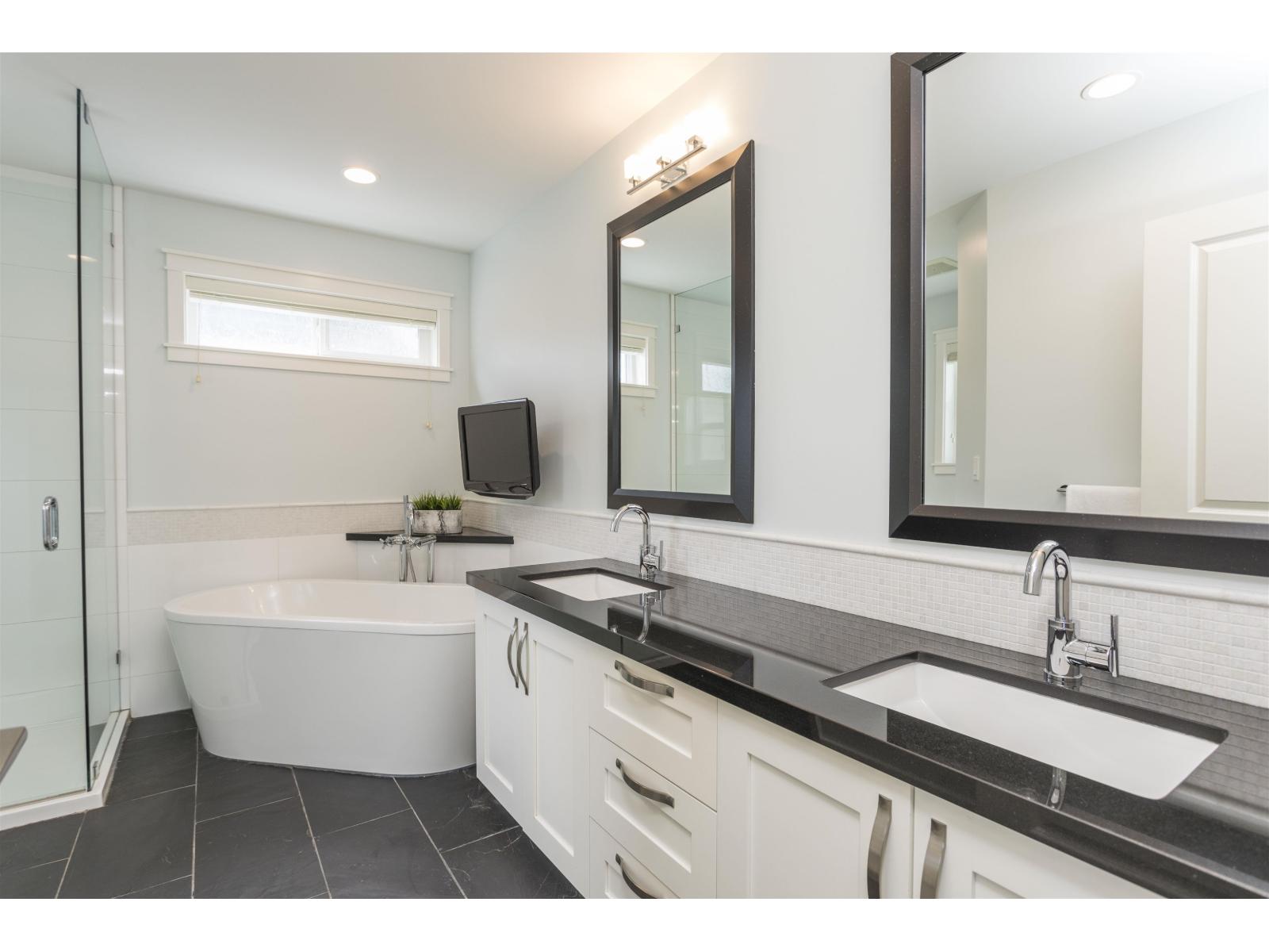 17300 0b Street, Surrey, British Columbia  V3Z 8L2 - Photo 23 - R3145467