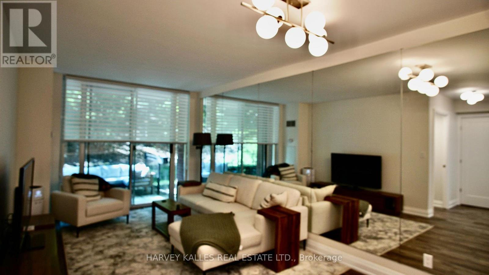 28 William Carson Crescent, Toronto, Ontario  M2P 2H1 - Photo 6 - C13607000
