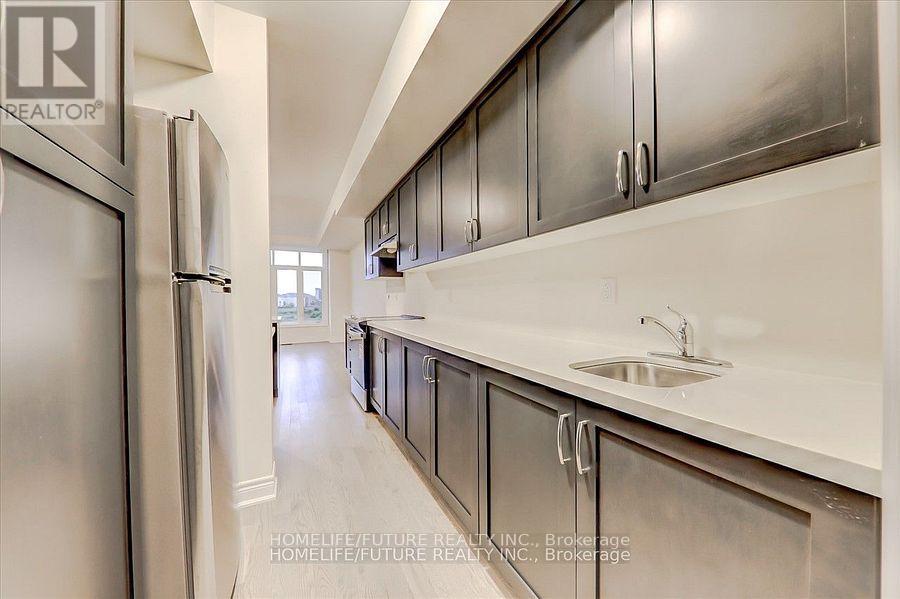 26 Andress Way, Markham, Ontario  L3S 0E9 - Photo 5 - N13606988