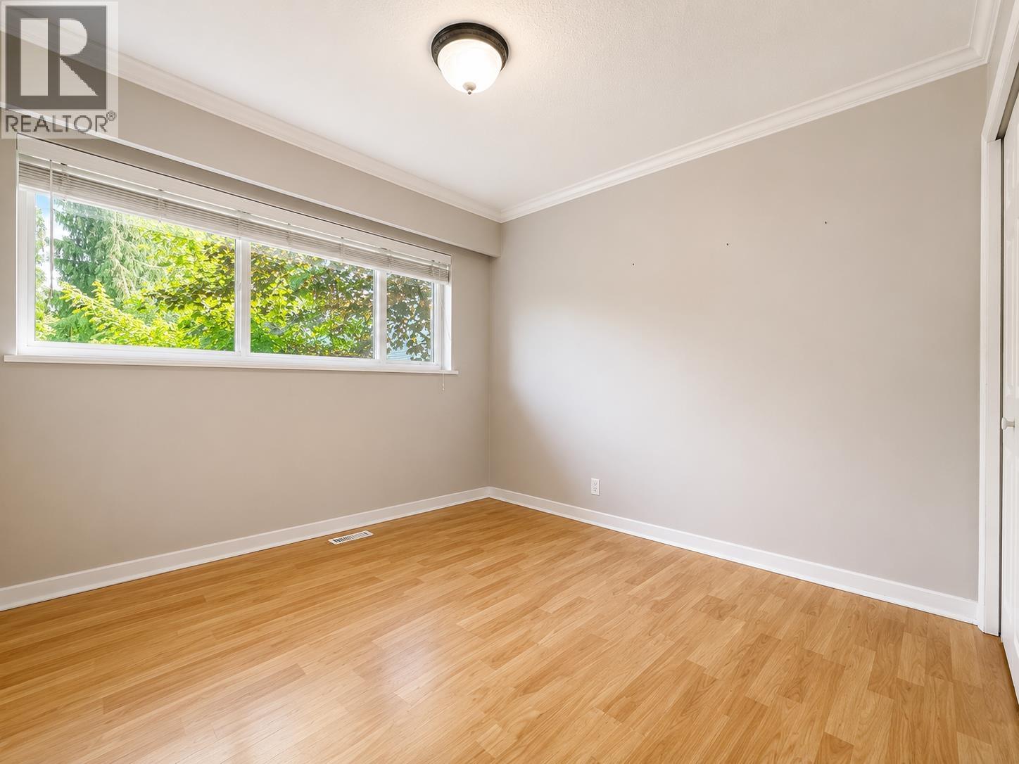 910 Robinson Street, Coquitlam, British Columbia  V3J 4G6 - Photo 4 - R3149682