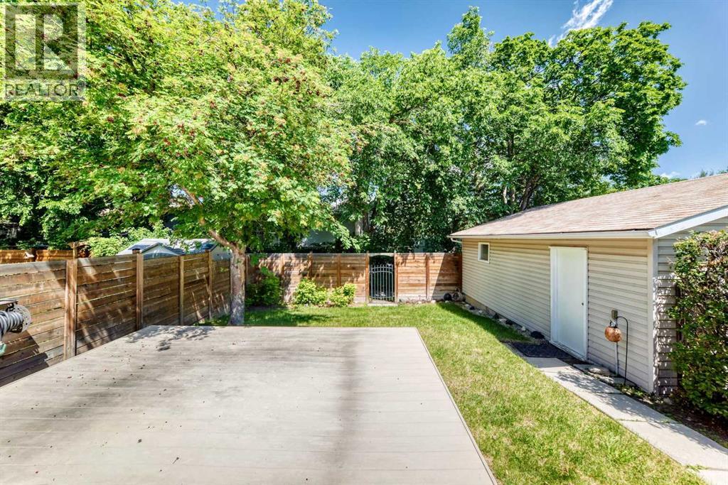 11335 Braeside Drive SW, Calgary, Alberta  T2W 2V6 - Photo 41 - A2331242