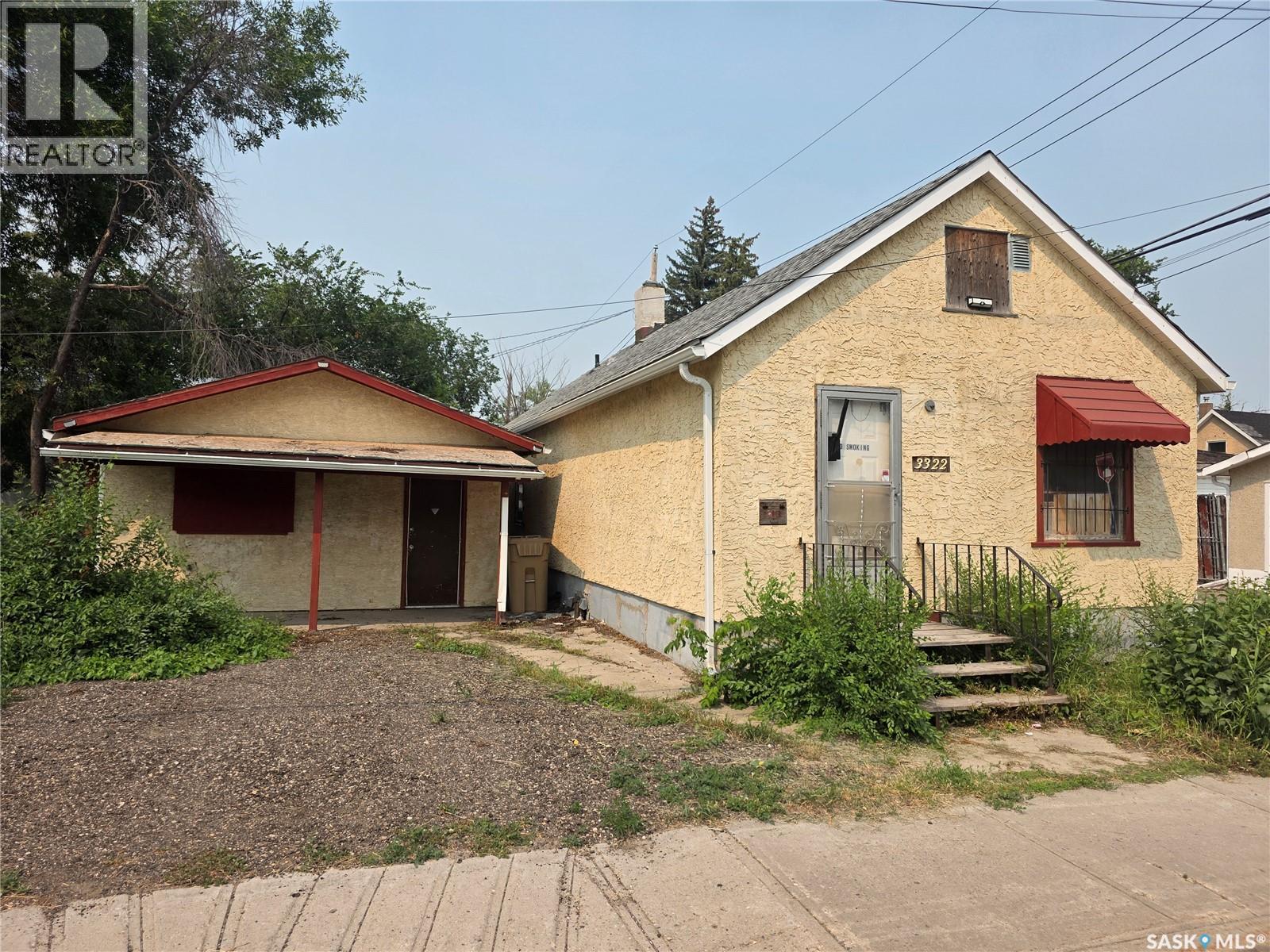 3322 5th Avenue, Regina, Saskatchewan  S4T 3H6 - Photo 2 - SK043704