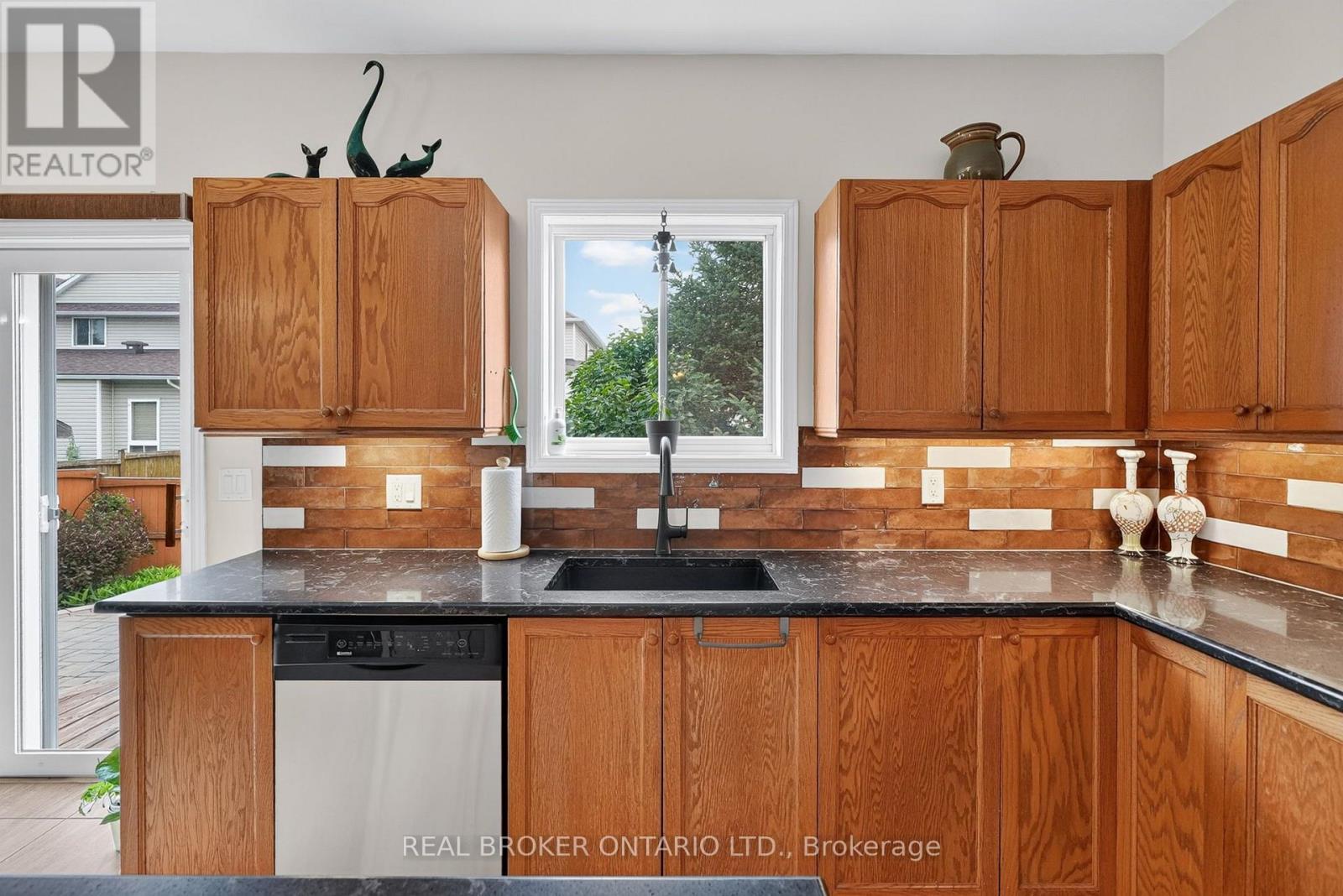 157 Fairlop Way, Ottawa, Ontario  K2J 5B8 - Photo 9 - X13607046