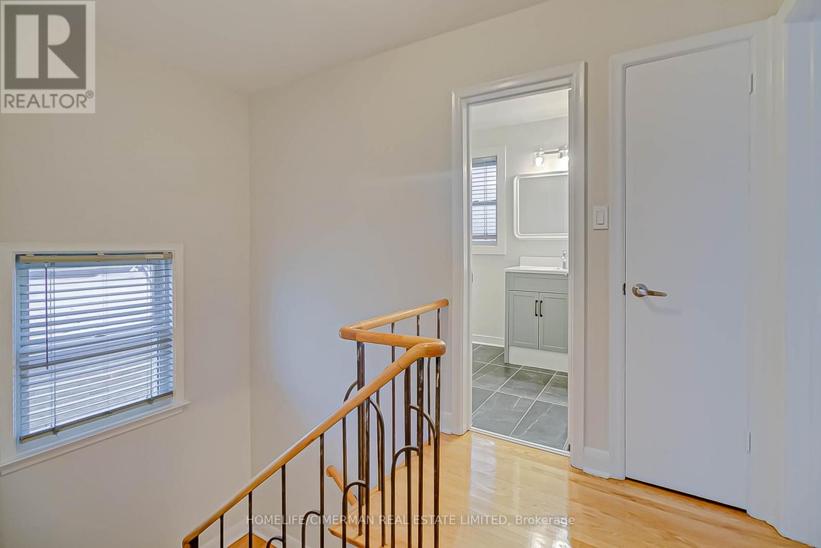 25 Sage Avenue, Toronto, Ontario  M6B 3W4 - Photo 11 - W13541816