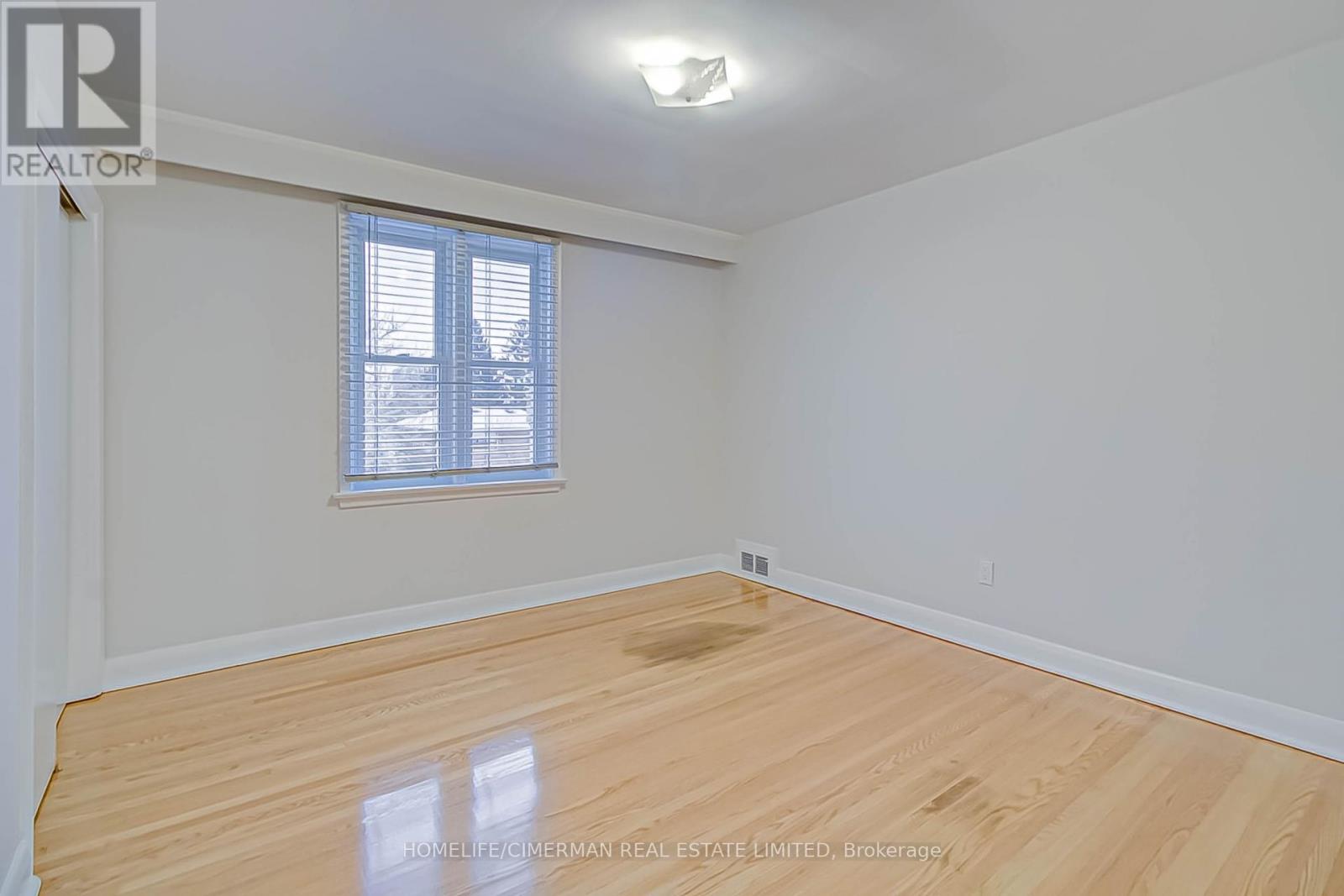 25 Sage Avenue, Toronto, Ontario  M6B 3W4 - Photo 15 - W13541816