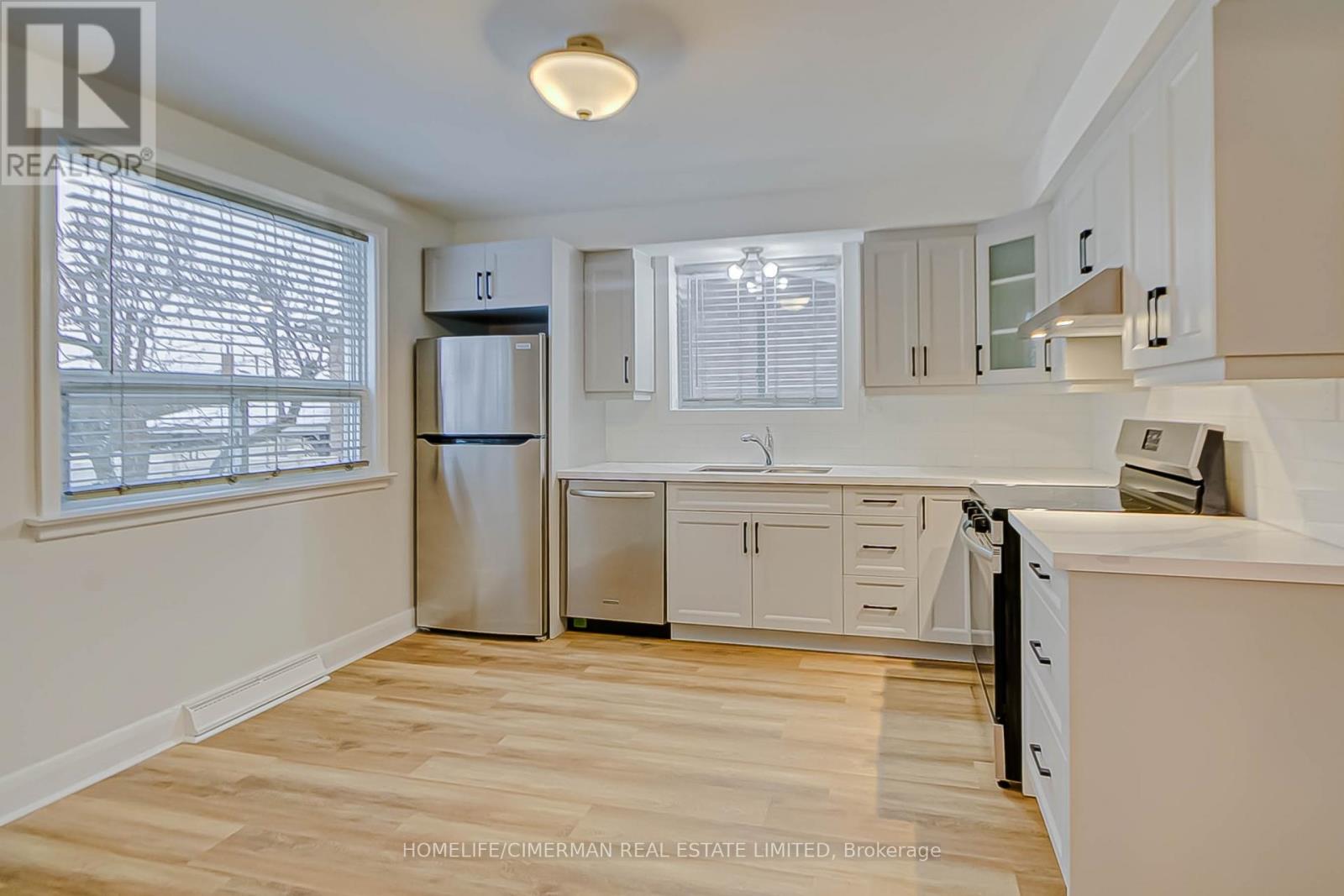 25 Sage Avenue, Toronto, Ontario  M6B 3W4 - Photo 7 - W13541816