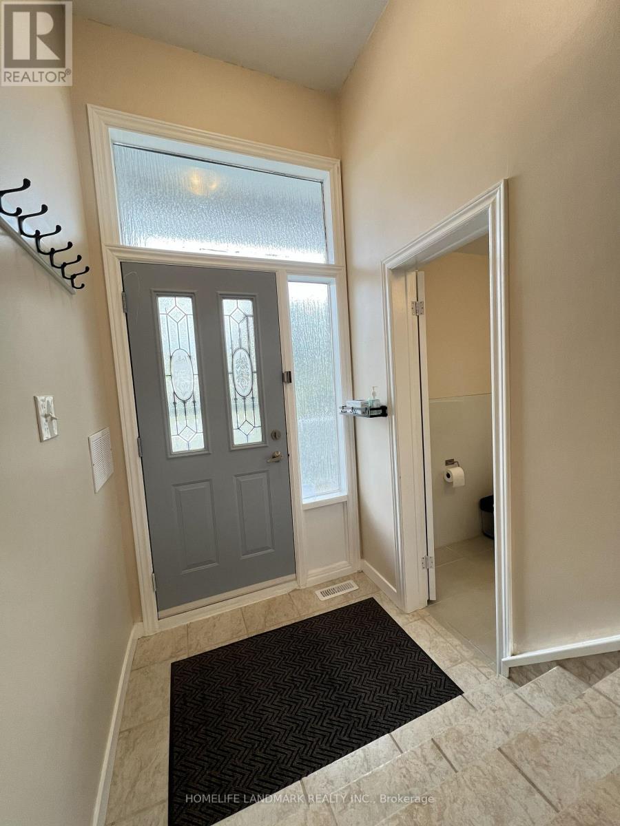 29 Tillplain Road NW, Toronto, Ontario  M3H 5R1 - Photo 10 - C13607058