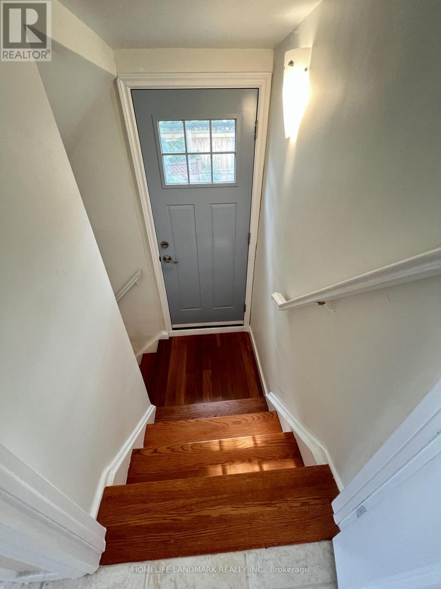 29 Tillplain Road NW, Toronto, Ontario  M3H 5R1 - Photo 33 - C13607058