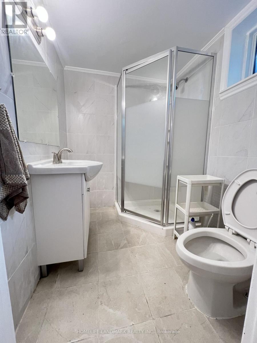 29 Tillplain Road NW, Toronto, Ontario  M3H 5R1 - Photo 41 - C13607058