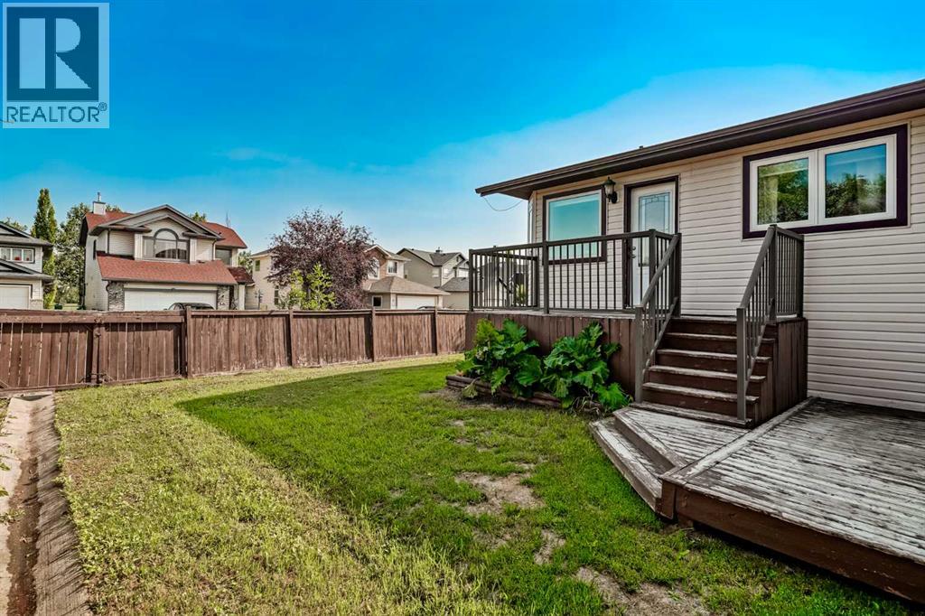 31 Fairways Drive NW, Airdrie, Alberta  T4B 2P5 - Photo 36 - A2330611