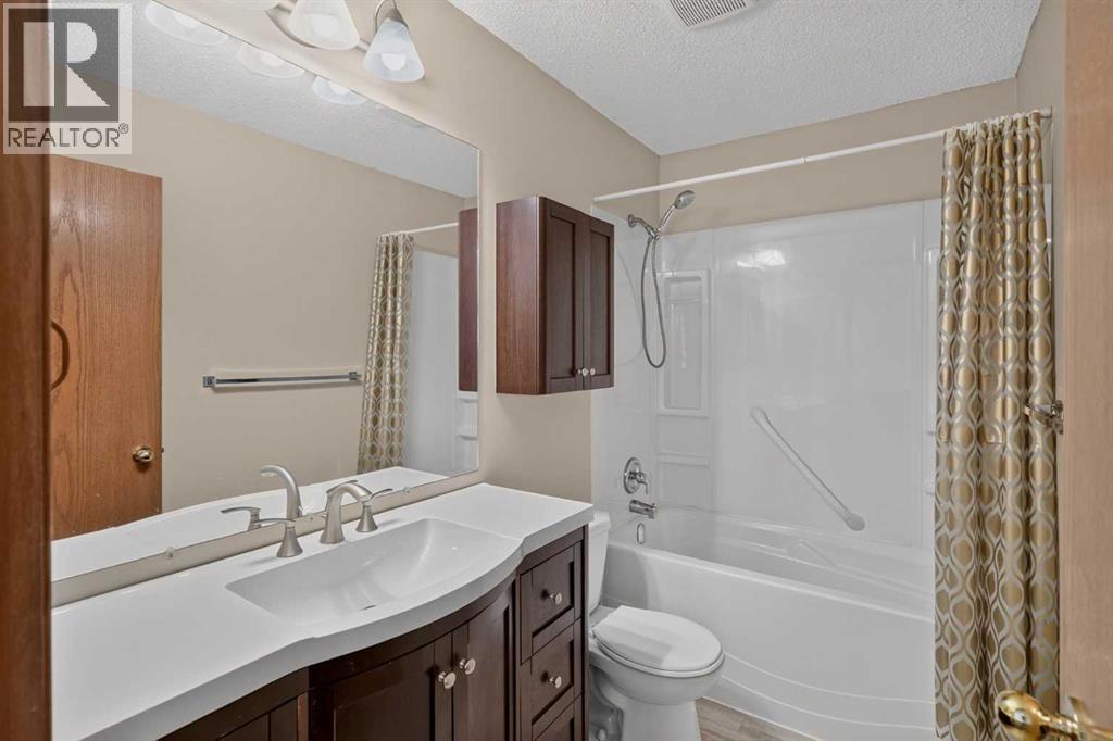 31 Fairways Drive NW, Airdrie, Alberta  T4B 2P5 - Photo 21 - A2330611