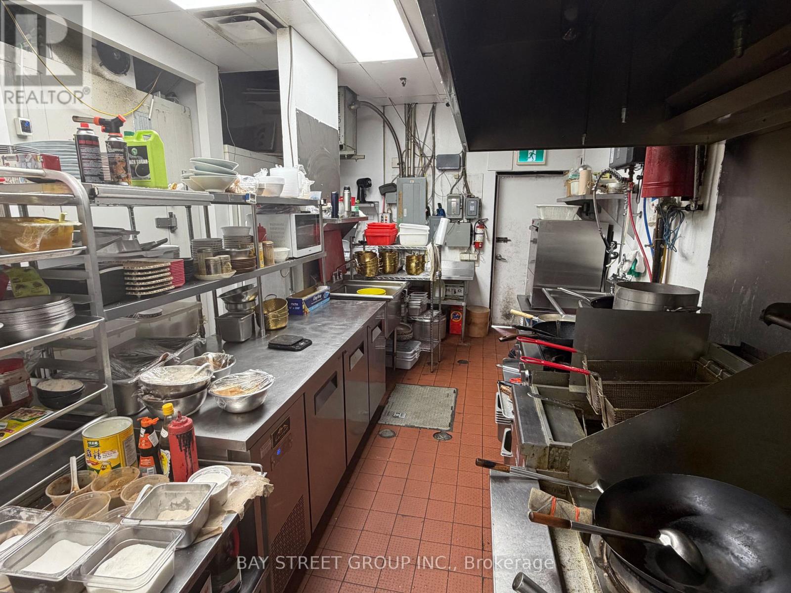 B2 - 8360 Kennedy Road, Markham, Ontario  L3R 9W4 - Photo 10 - N13607076