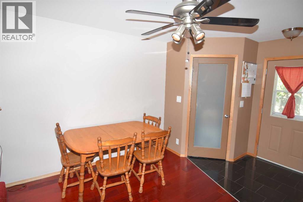 6151 Penworth Road SE, Calgary, Alberta  T2A 4J9 - Photo 8 - A2308320
