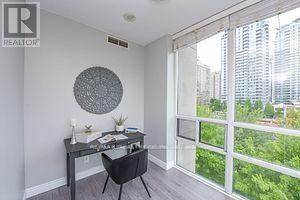 609 - 3504 Hurontario Street, Mississauga, Ontario  L5B 0B9 - Photo 24 - W13607096