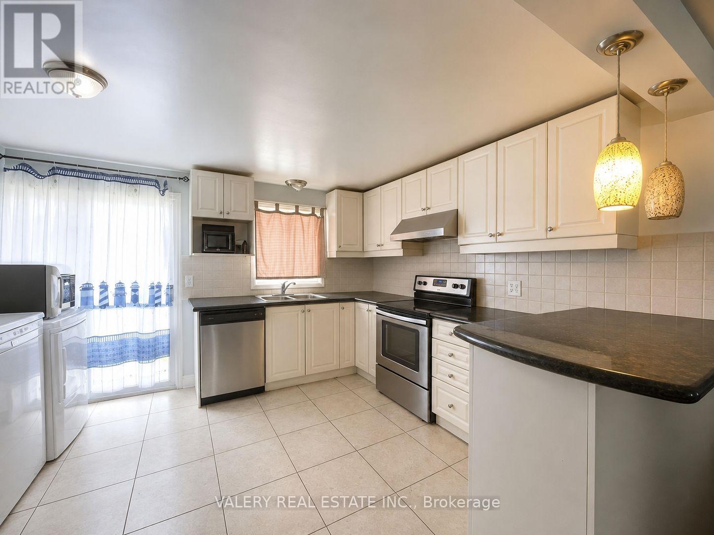Main - 73 Hickling Trail, Barrie, Ontario L4M 5S7 - Photo 16 - S13590498