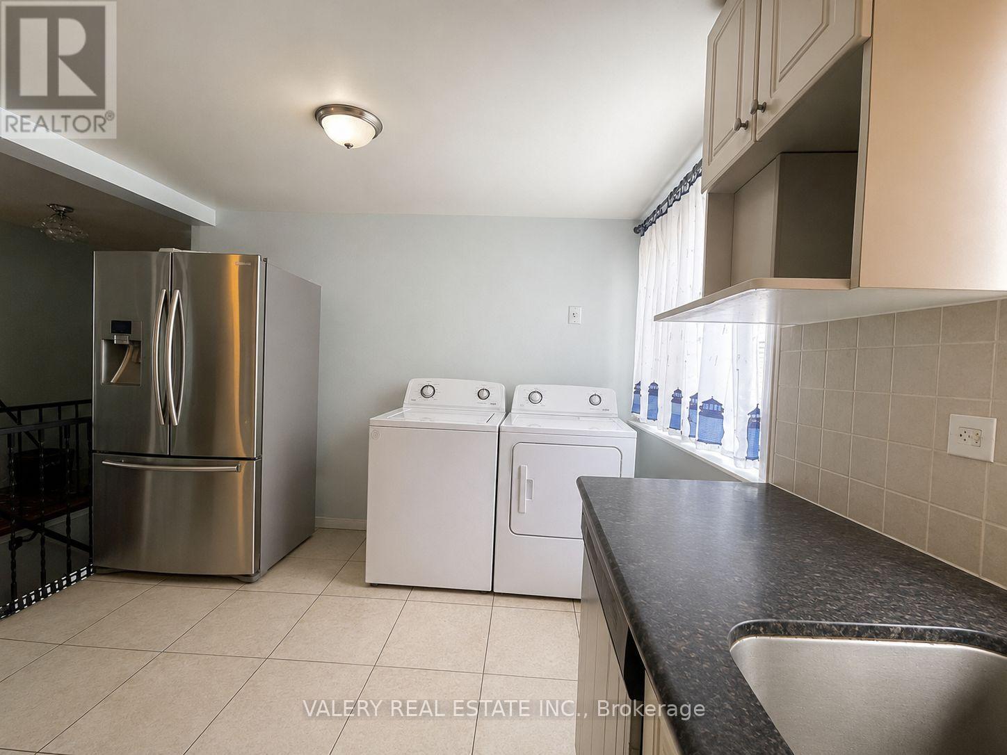 Main - 73 Hickling Trail, Barrie, Ontario  L4M 5S7 - Photo 17 - S13590498