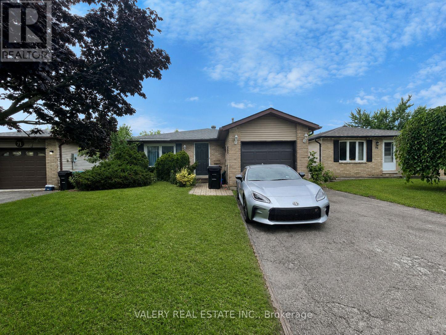 MAIN - 73 HICKLING TRAIL, Barrie, Ontario