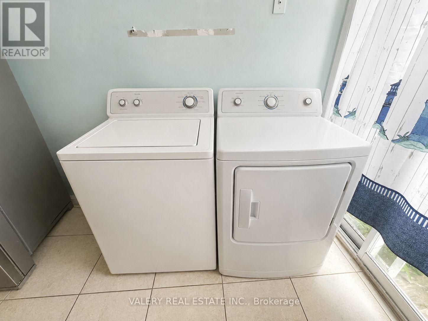 Main - 73 Hickling Trail, Barrie, Ontario  L4M 5S7 - Photo 15 - S13590498