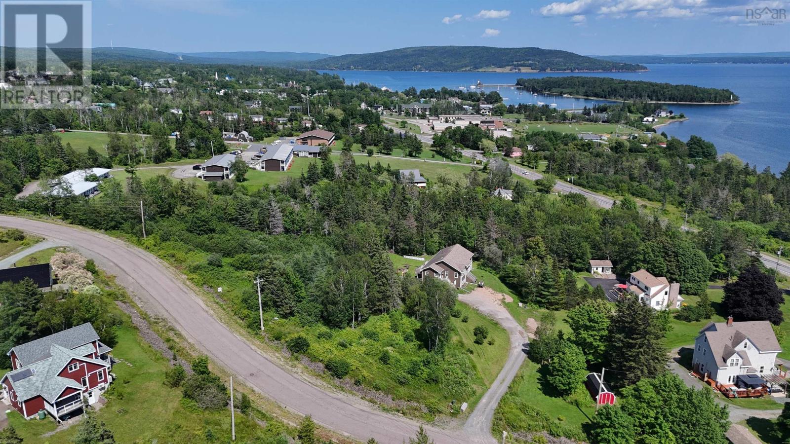 Alderwood Lane, Baddeck, Nova Scotia  B0E 1H0 - Photo 18 - 202600108