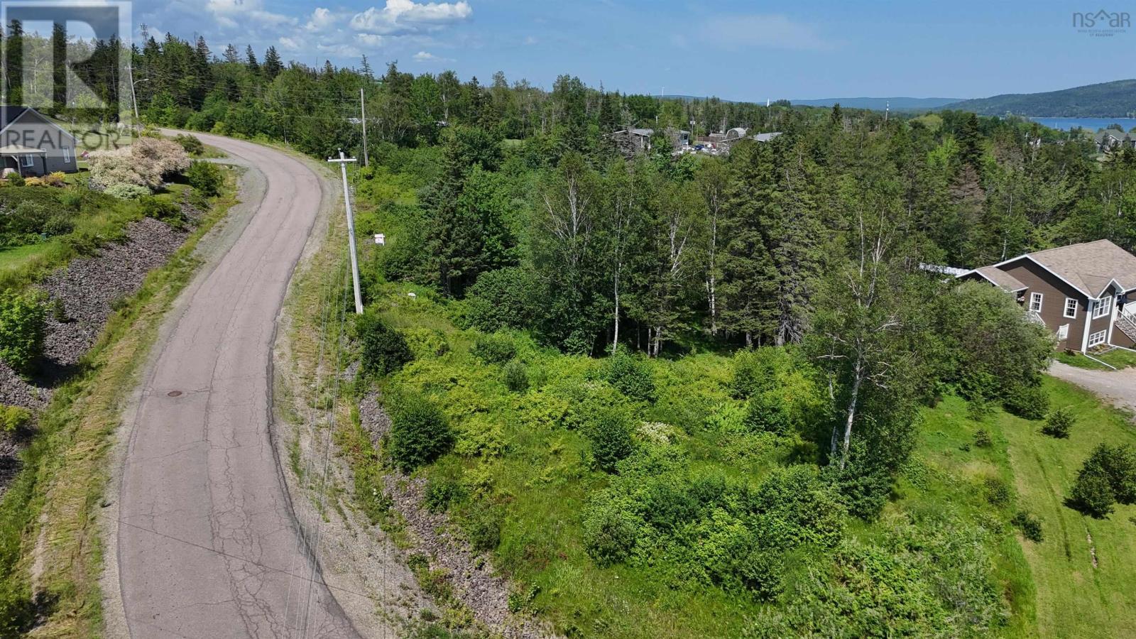 Alderwood Lane, Baddeck, Nova Scotia  B0E 1H0 - Photo 7 - 202600108