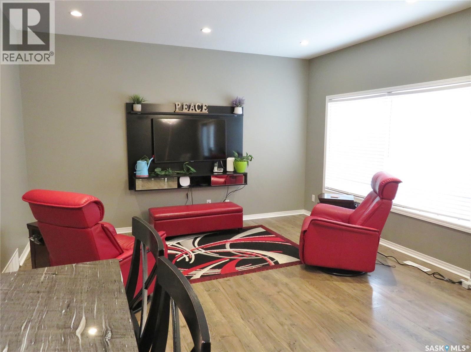 1214 Rempel Crescent, Saskatoon, Saskatchewan  S7T 0M2 - Photo 5 - SK042384