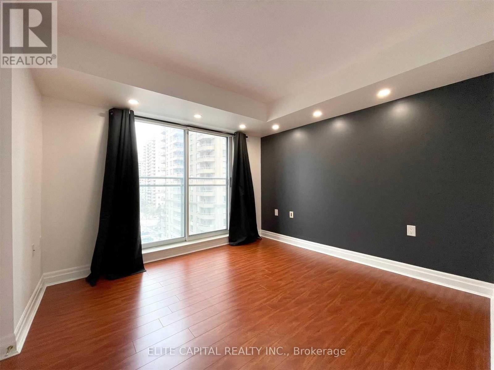 808 - 21 Hillcrest Avenue, Toronto, Ontario  M2N 7K2 - Photo 7 - C13607126