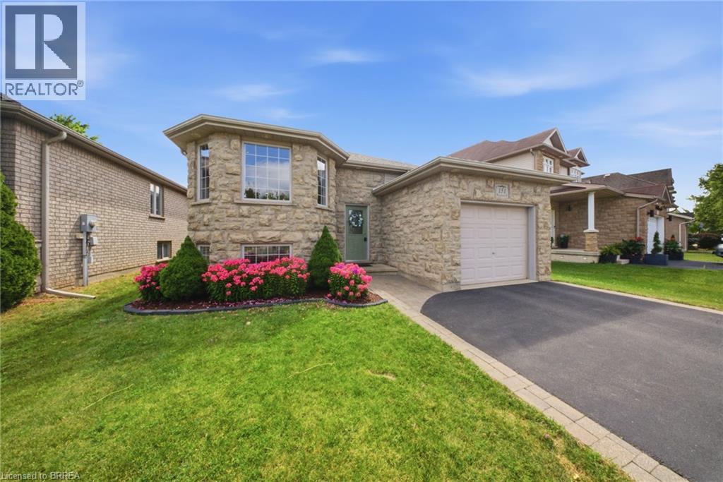 151 Mcguiness Drive, Brantford, Ontario  N3T 0B4 - Photo 2 - 40847240