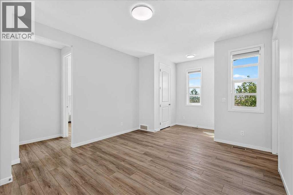 128 Setonstone Manor Se, Calgary, Alberta  T3M 2X3 - Photo 6 - A2327736
