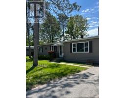 3 GOLF AVENUE, Wasaga Beach, Ontario