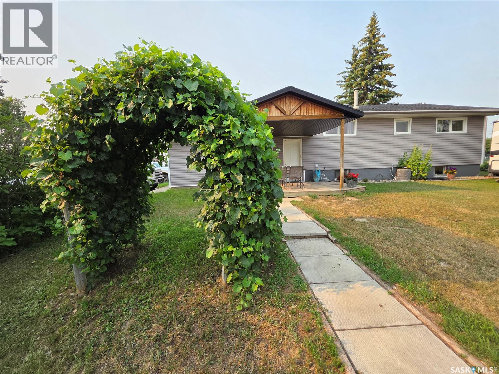 1321 Herbert Avenue, Herbert, Saskatchewan  S0H 2A0 - Photo 35 - SK043711