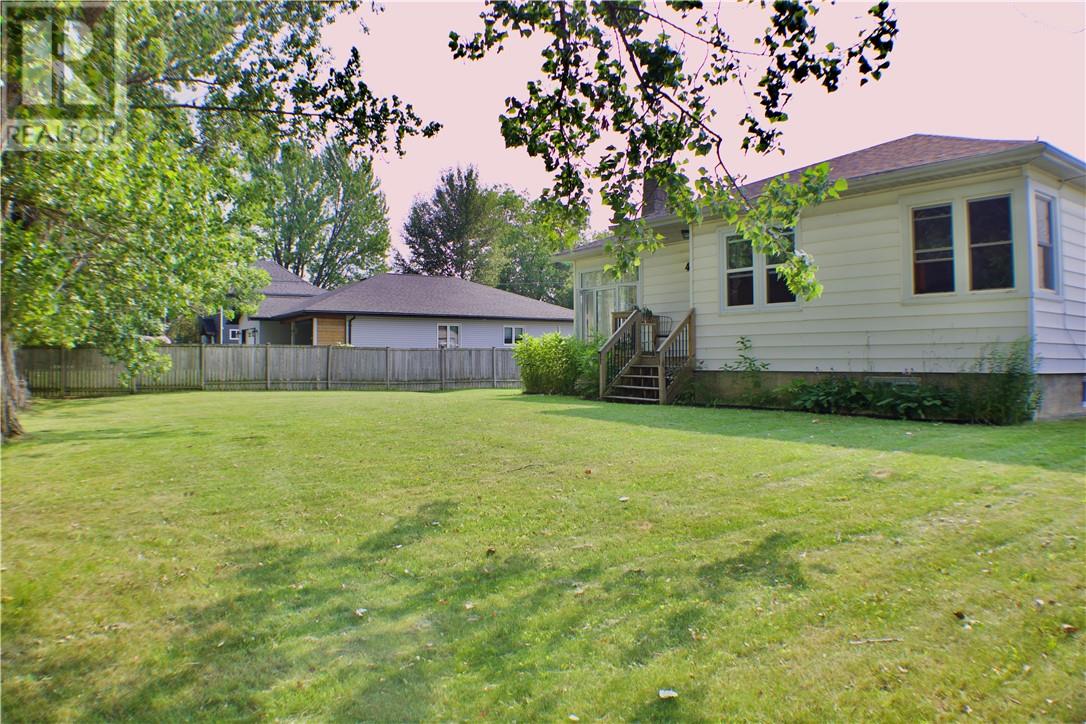 49 Worthington, Little Current, Ontario  P0P 1K0 - Photo 23 - 2129446