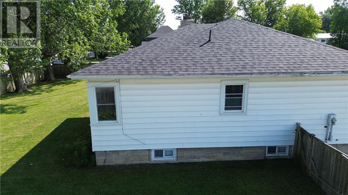 49 Worthington, Little Current, Ontario  P0P 1K0 - Photo 24 - 2129446