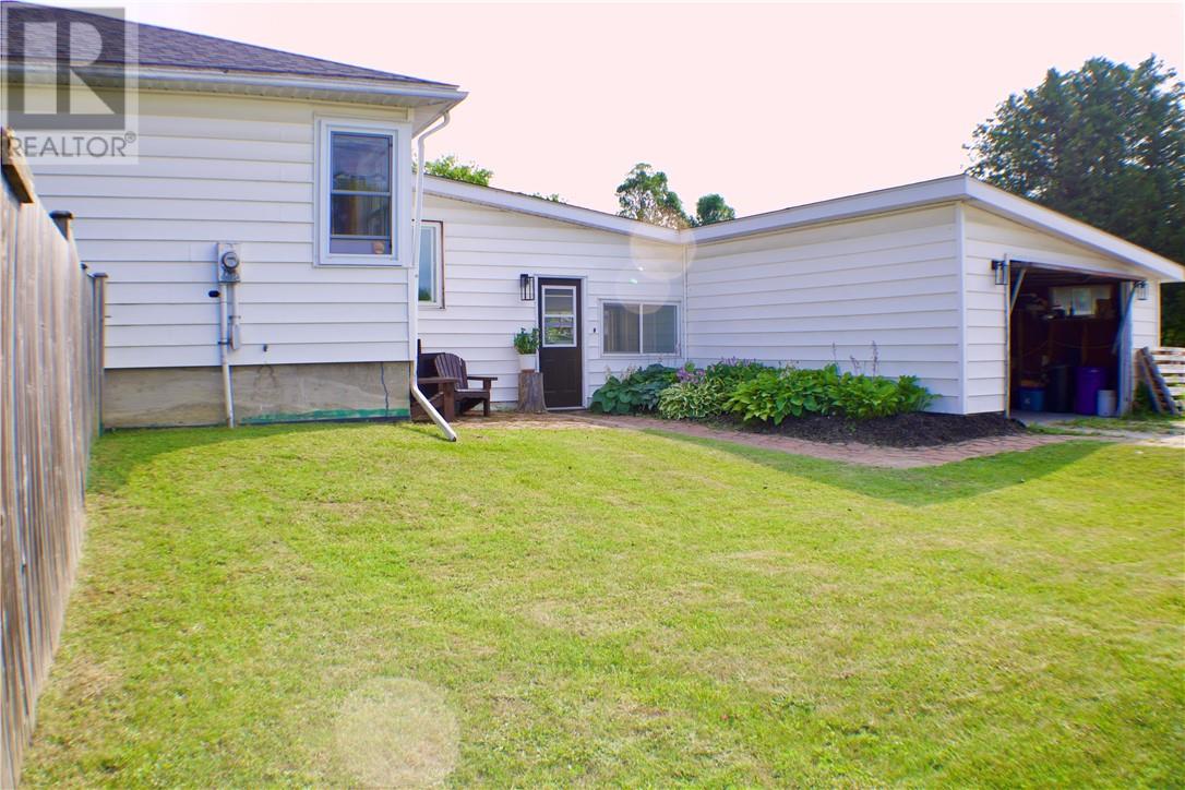 49 Worthington, Little Current, Ontario  P0P 1K0 - Photo 28 - 2129446