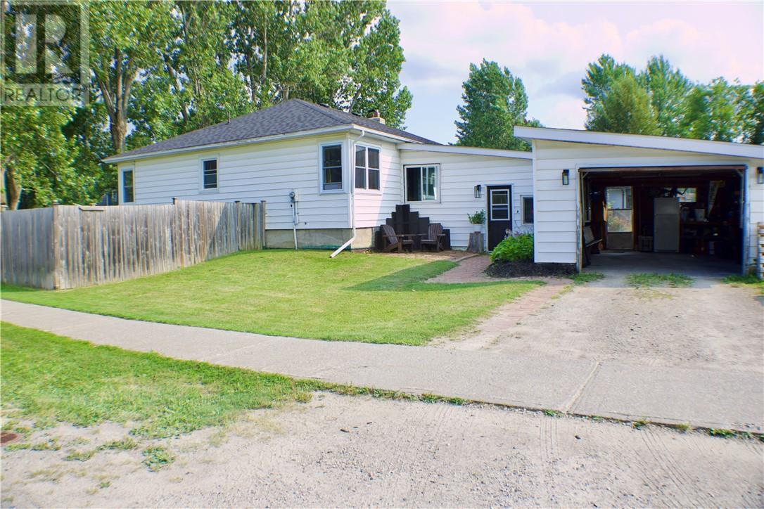 49 Worthington, Little Current, Ontario  P0P 1K0 - Photo 29 - 2129446
