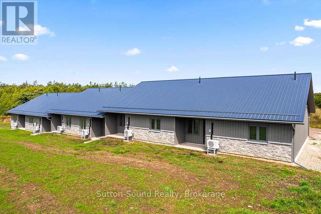 3 - 18 Maple Golf Crescent, Northern Bruce Peninsula, Ontario  N0H 2R0 - Photo 38 - X12387577