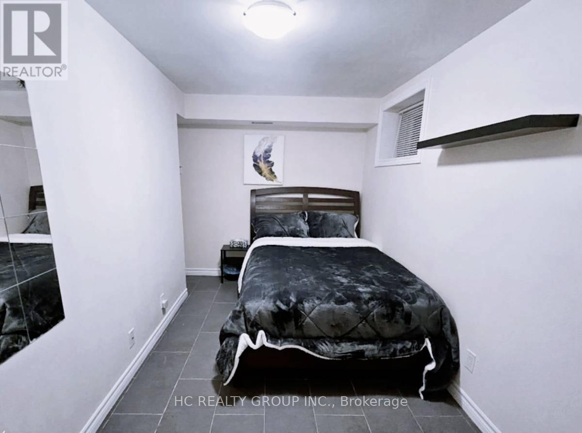 629 Bathurst Street, Toronto, Ontario  M5S 2R2 - Photo 3 - C13607152