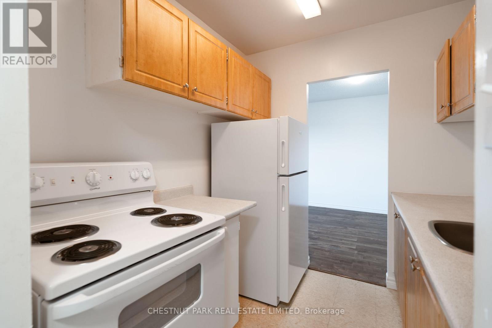 503 - 888 Glen Street, Oshawa, Ontario  L1J 5Z4 - Photo 5 - E13607156