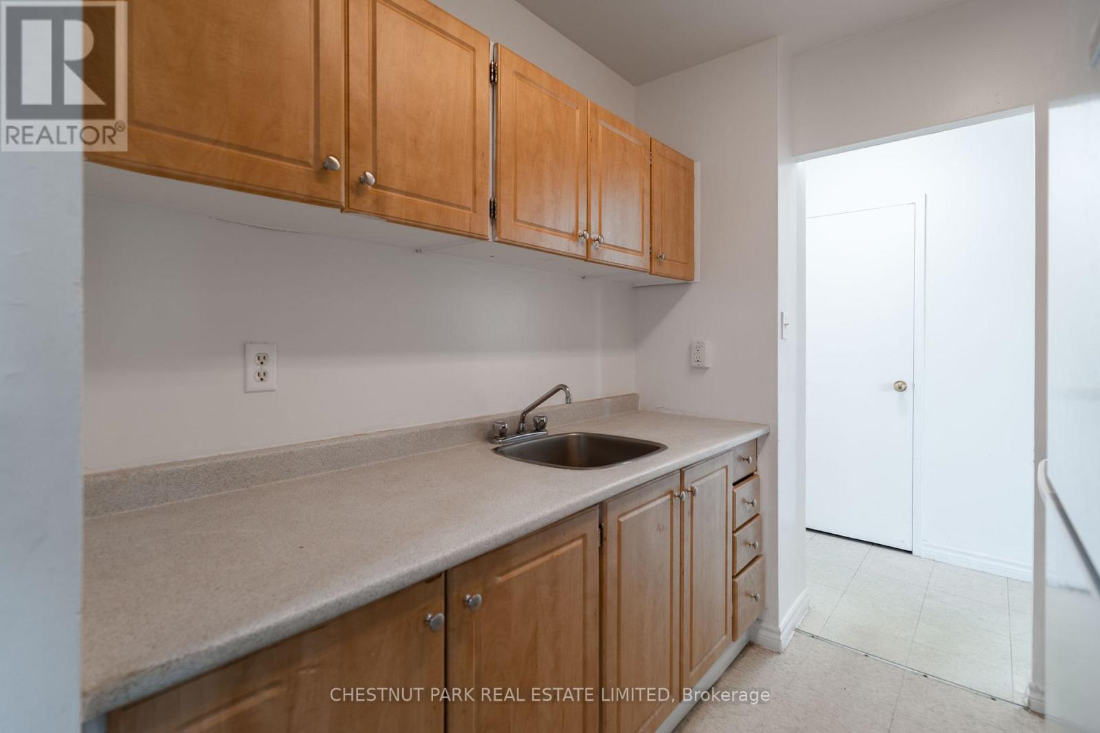503 - 888 Glen Street, Oshawa, Ontario  L1J 5Z4 - Photo 9 - E13607156