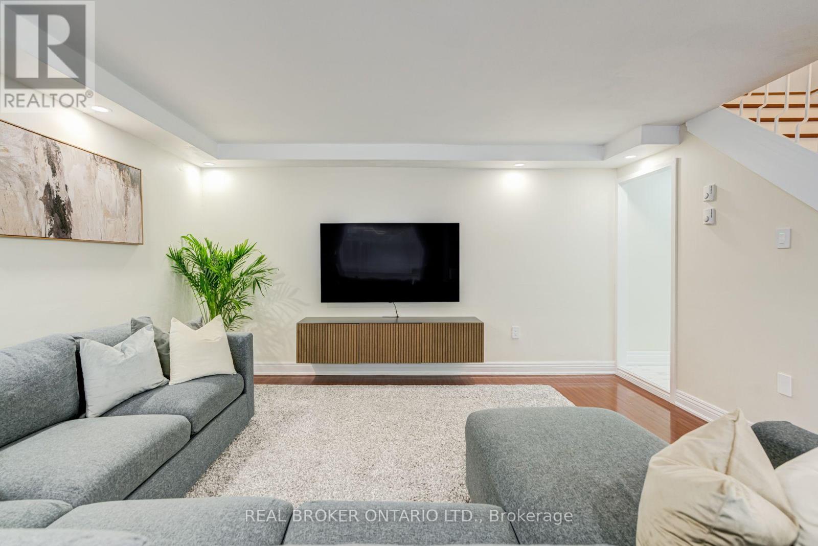 62 - 130 Ling Road, Toronto, Ontario  M1E 4V9 - Photo 4 - E13607158