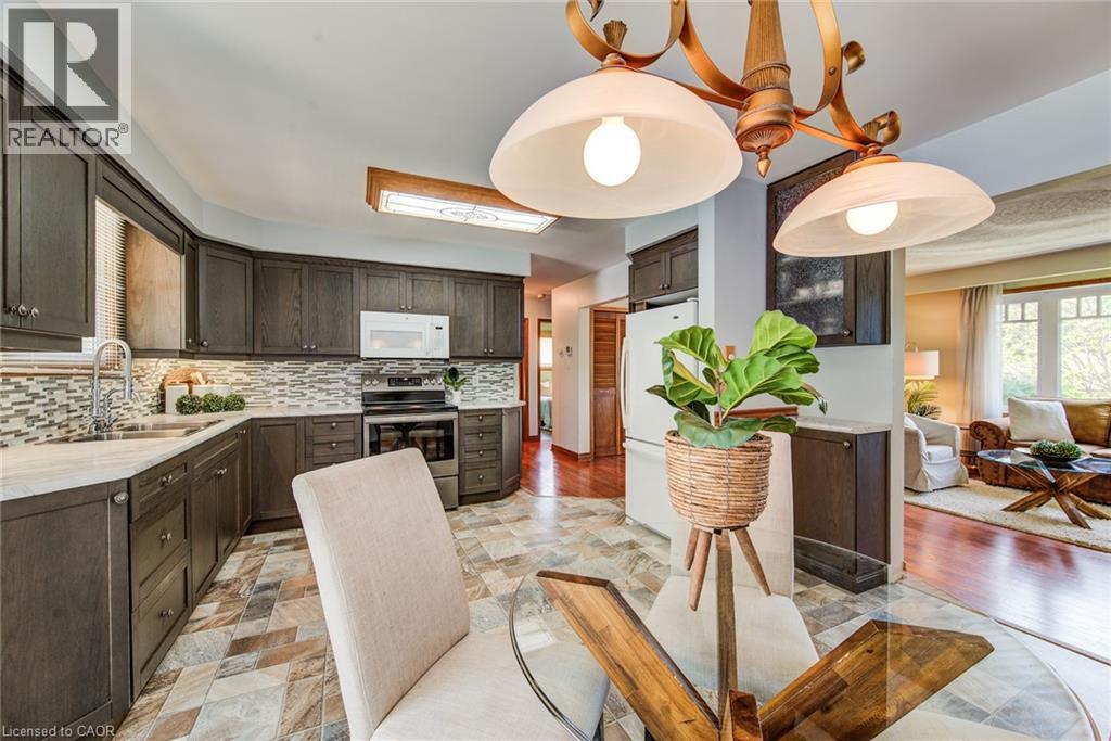 606 Fern Road, Waterloo, Ontario  N2V 1G5 - Photo 17 - 40844012