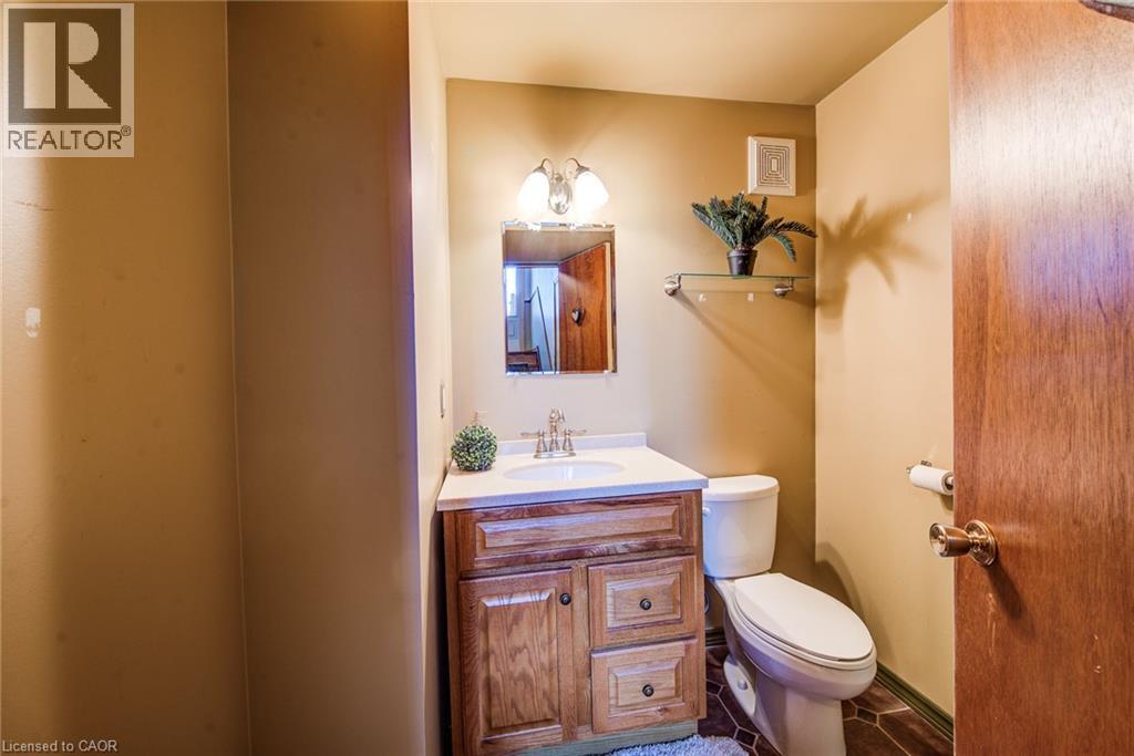606 Fern Road, Waterloo, Ontario  N2V 1G5 - Photo 31 - 40844012