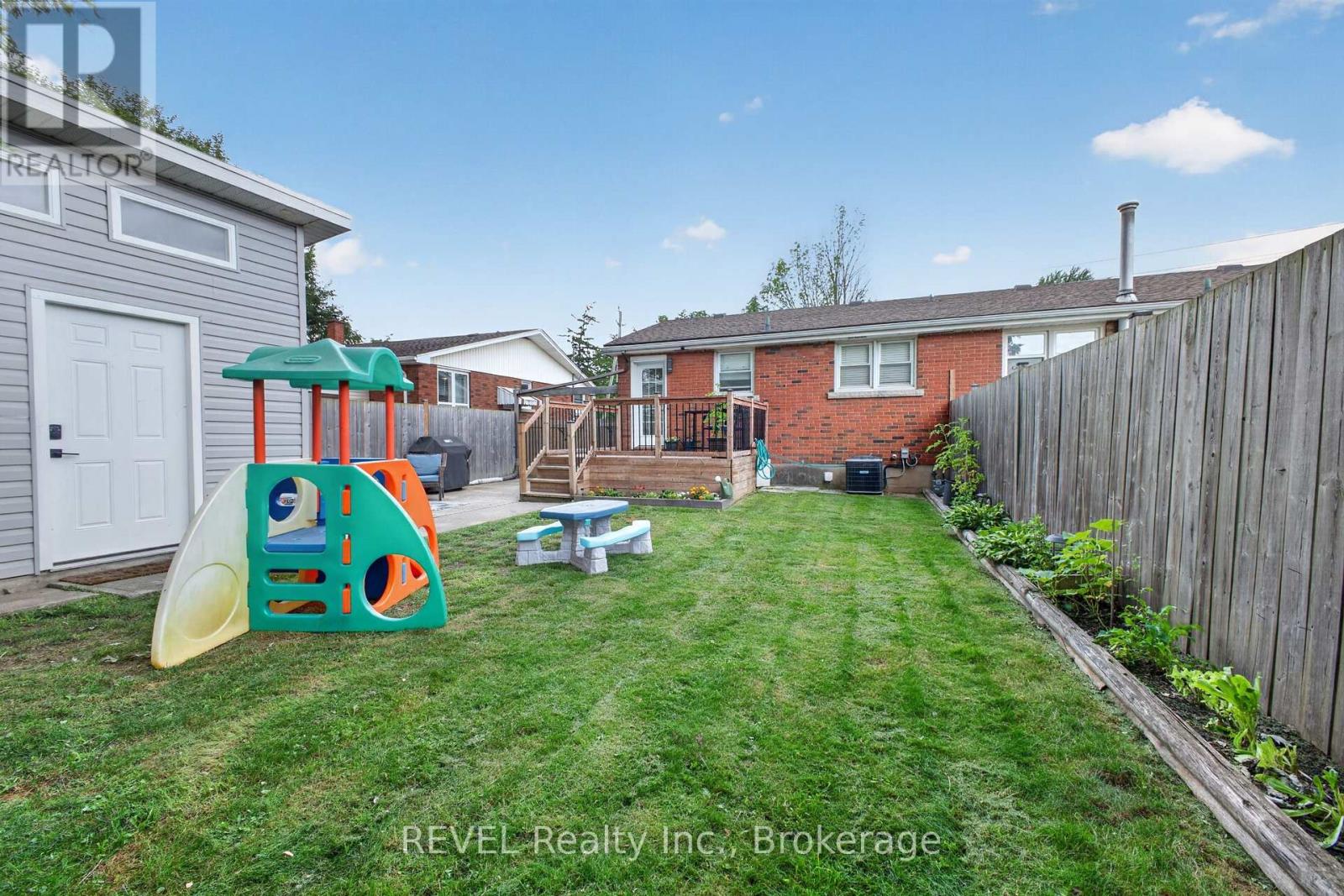 A - 514 - A Scott Street, St. Catharines, Ontario  L2M 3X2 - Photo 21 - X13607168