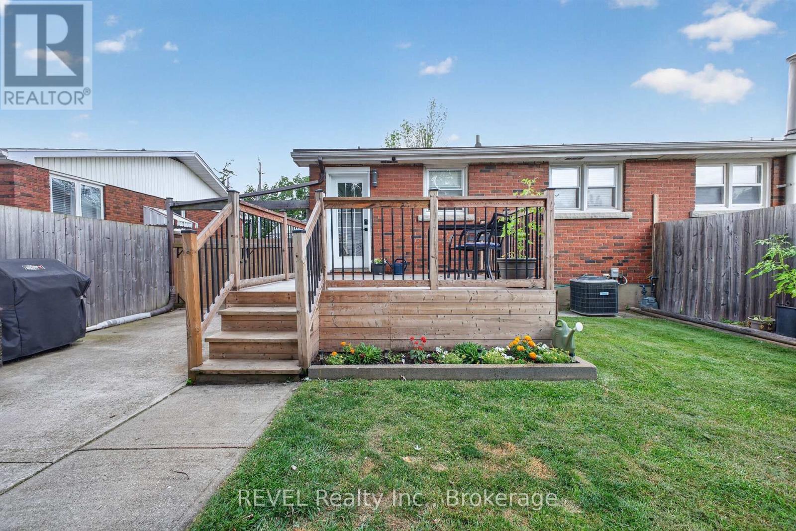 A - 514 - A Scott Street, St. Catharines, Ontario  L2M 3X2 - Photo 22 - X13607168