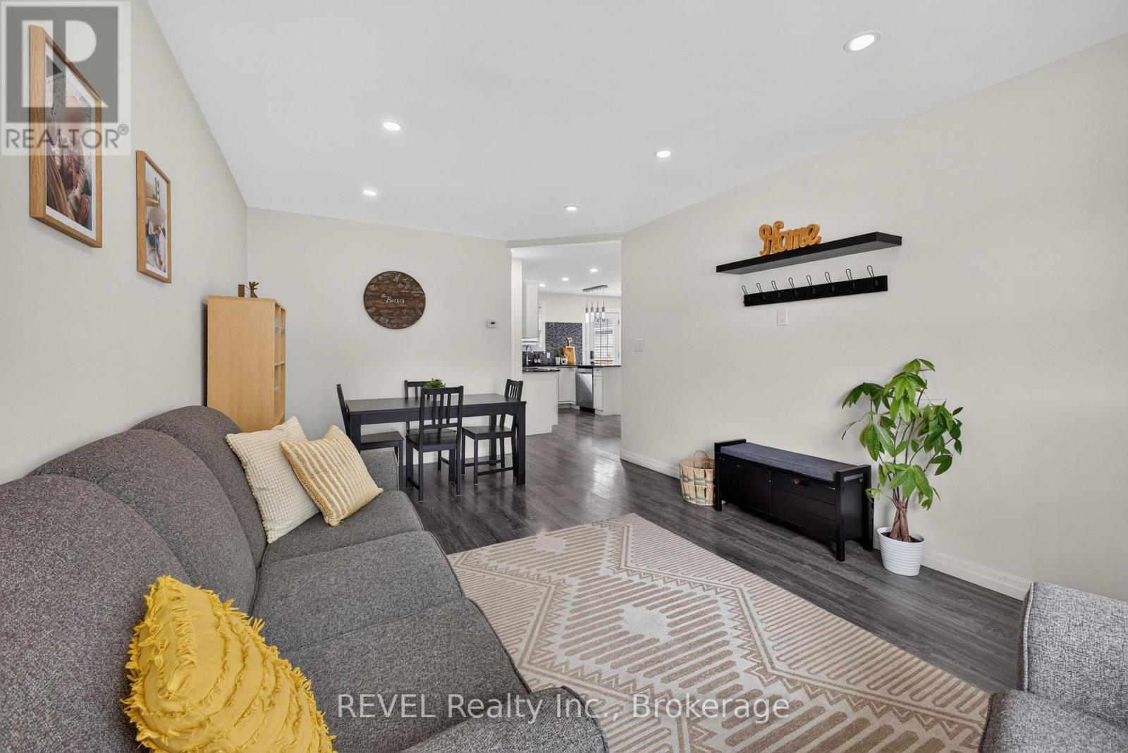 A - 514 - A Scott Street, St. Catharines, Ontario  L2M 3X2 - Photo 3 - X13607168