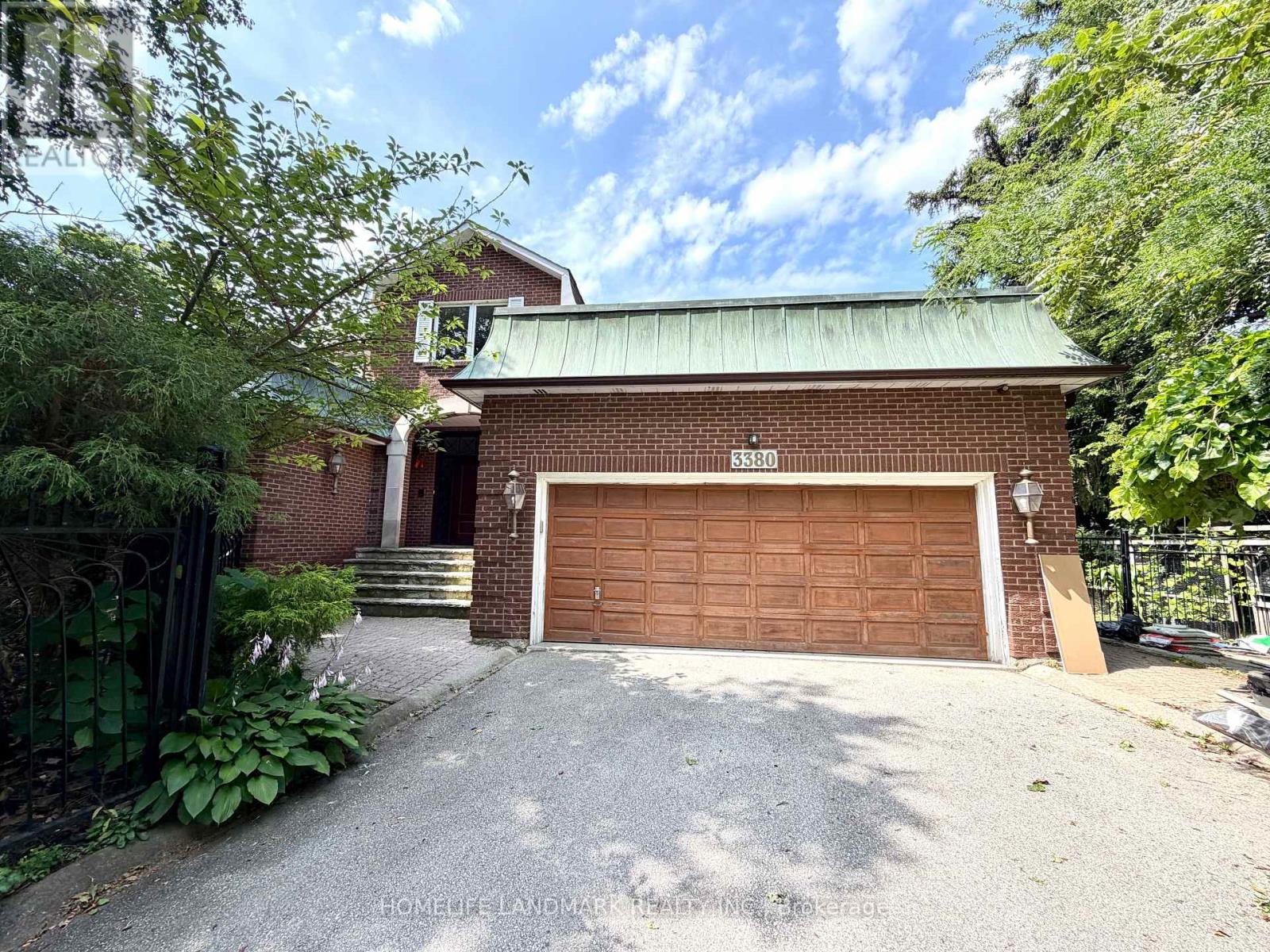 3380 Tudor Gate, Mississauga, Ontario L5L 3C7 - Photo 2 - W13607162