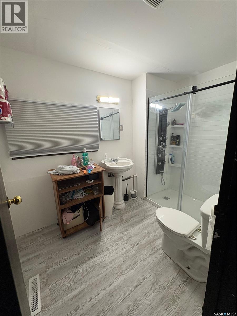 231 Eisenhower Street, Midale, Saskatchewan  S0C 1S0 - Photo 6 - SK043713